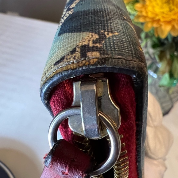 GUCCI Blooms Zippy Zip Around Wallet - Picture 8 of 8